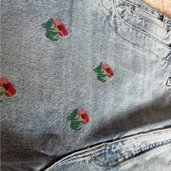 EMBROIDERED PILCRO WOMENS DENIM - Picture 3 of 6